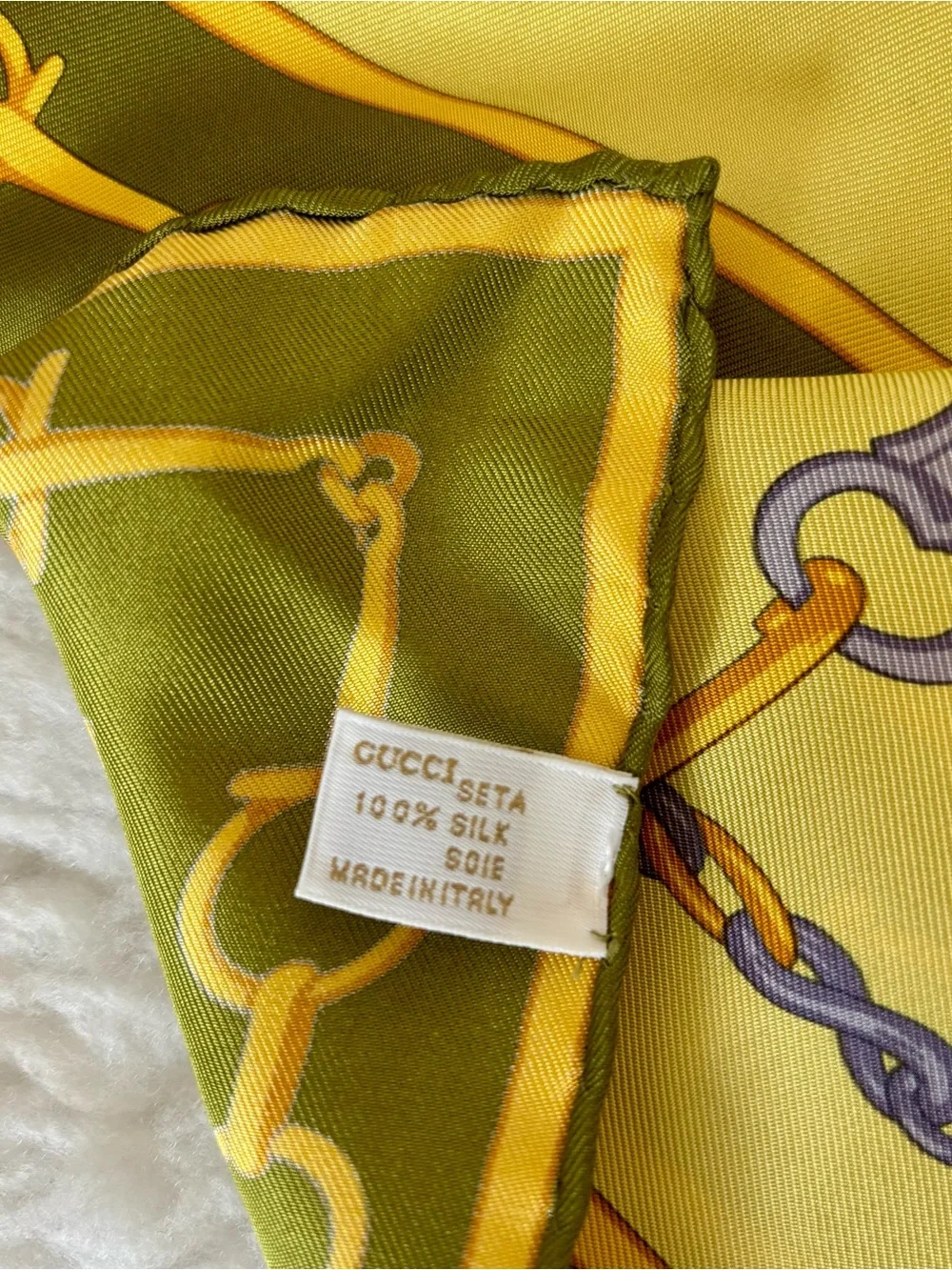 Gucci 100% Silk Multicolor Large Shawl/Scarf size 33.5”